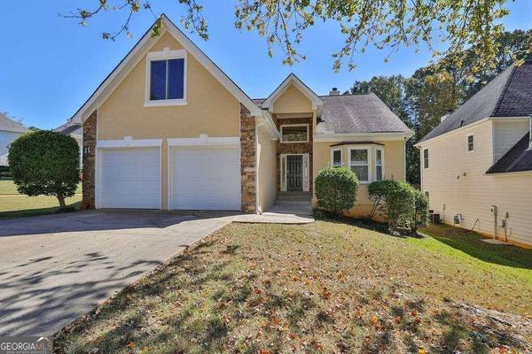 5205 Coacoochee,  Alpharetta,  GA 30022