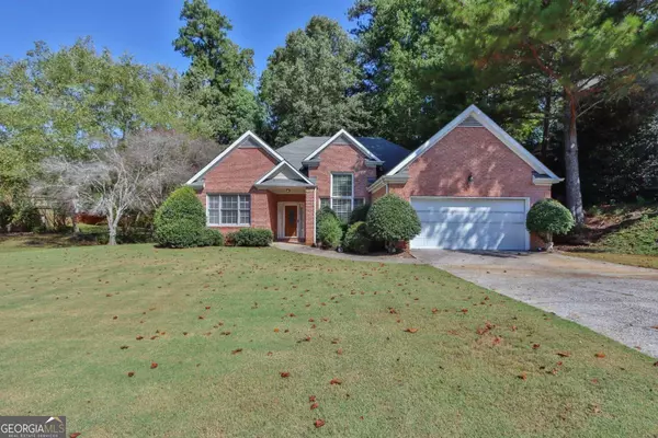 4333 Kenion Forest, Lilburn, GA 30047