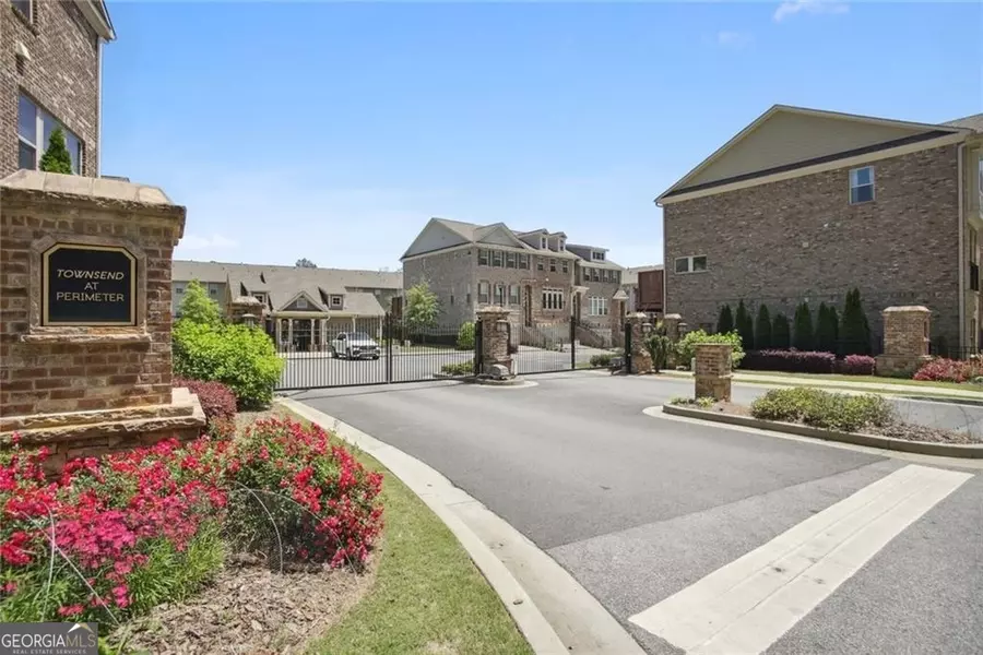 4199 Townsend LN, Dunwoody, GA 30346