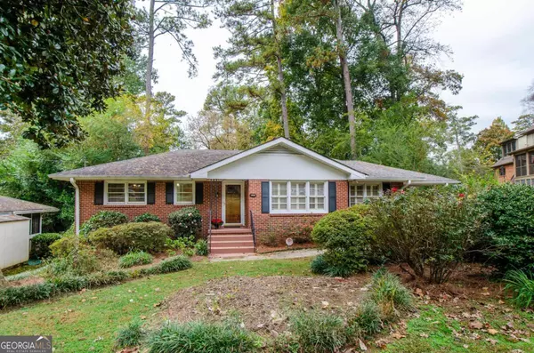 1916 Ravenwood, Atlanta, GA 30329