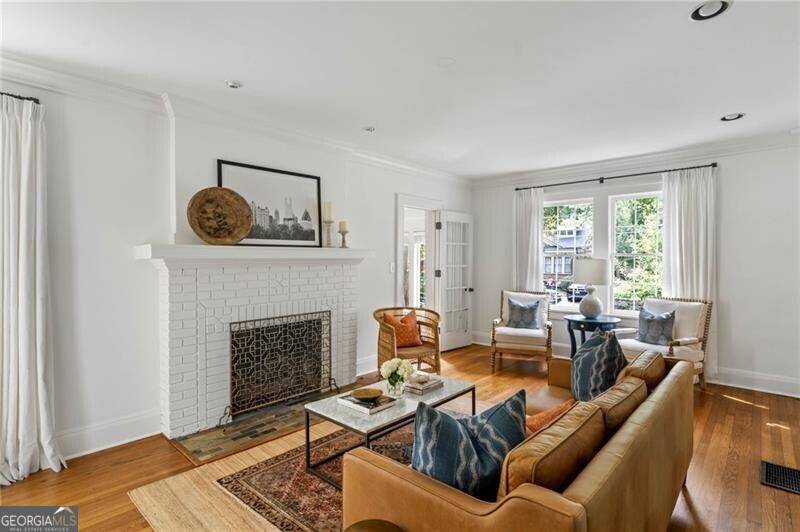 Atlanta, GA 30306,1104 Los Angeles AVE NE