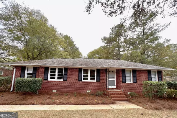 165 Pineview,  Athens,  GA 30606