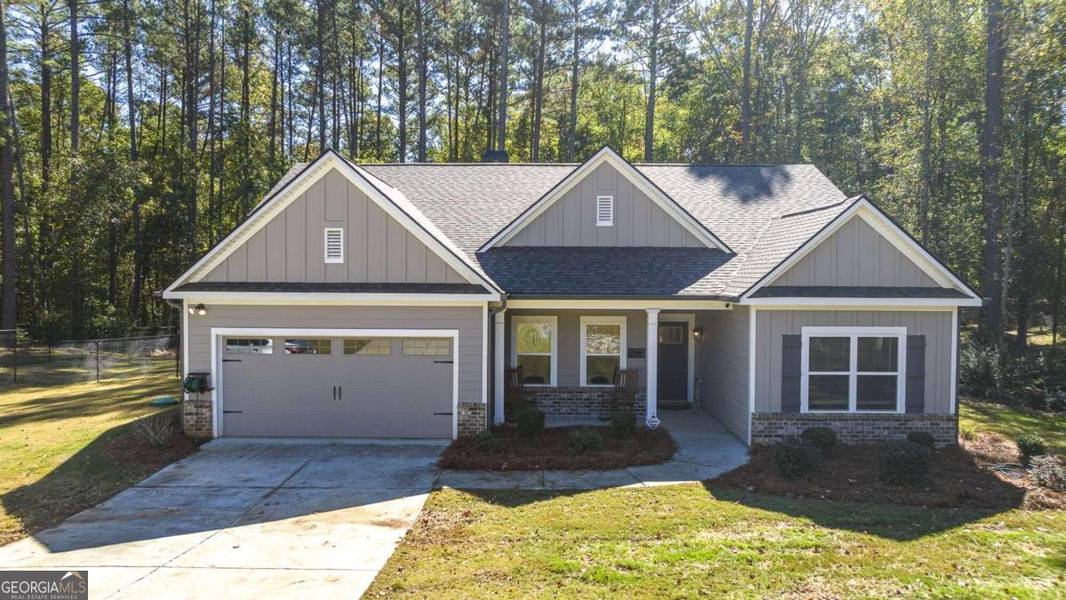 792 Piedmont RD, Hull, GA 30646