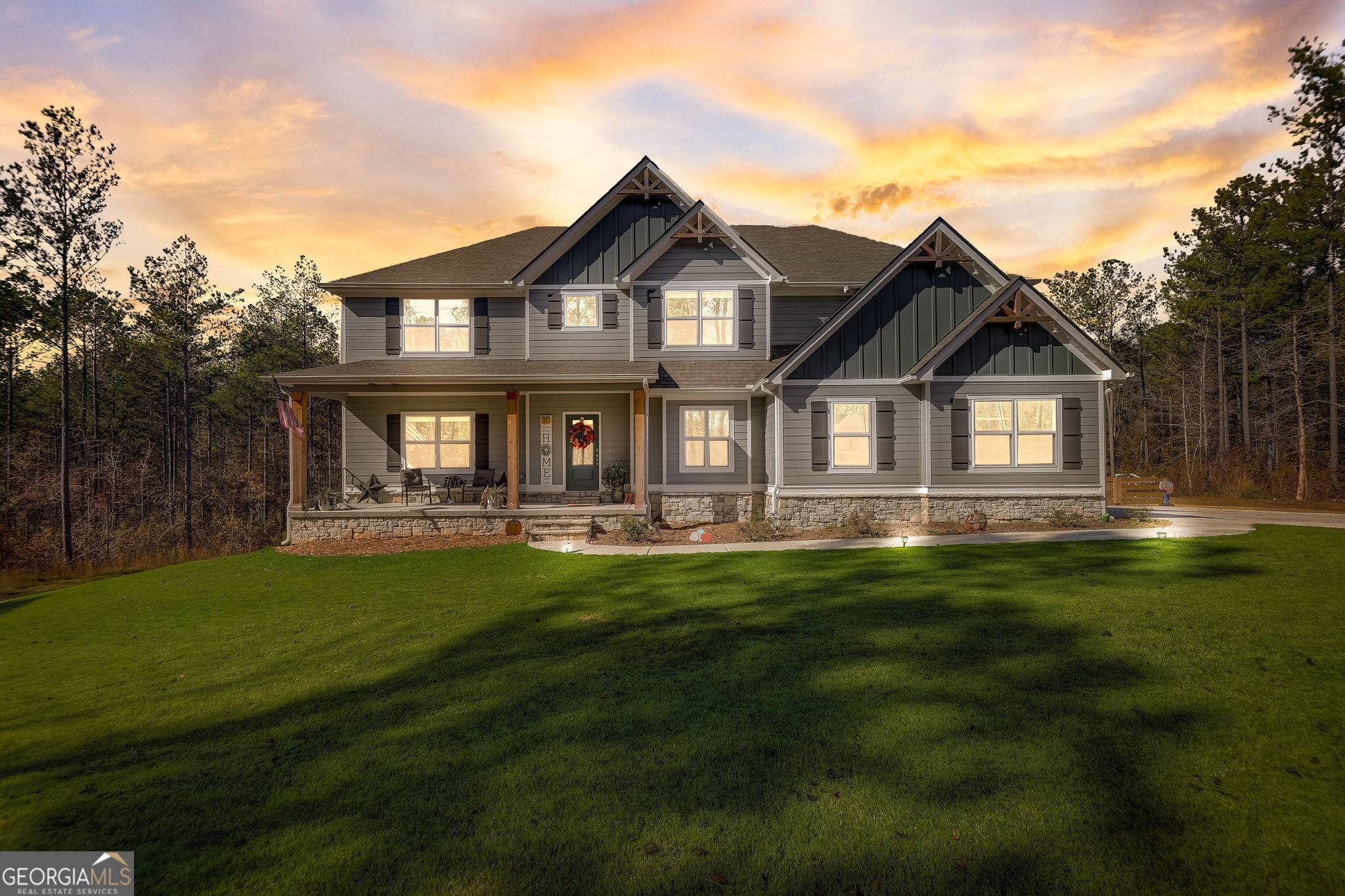 184 Golden Creek DR, Grantville, GA 30220