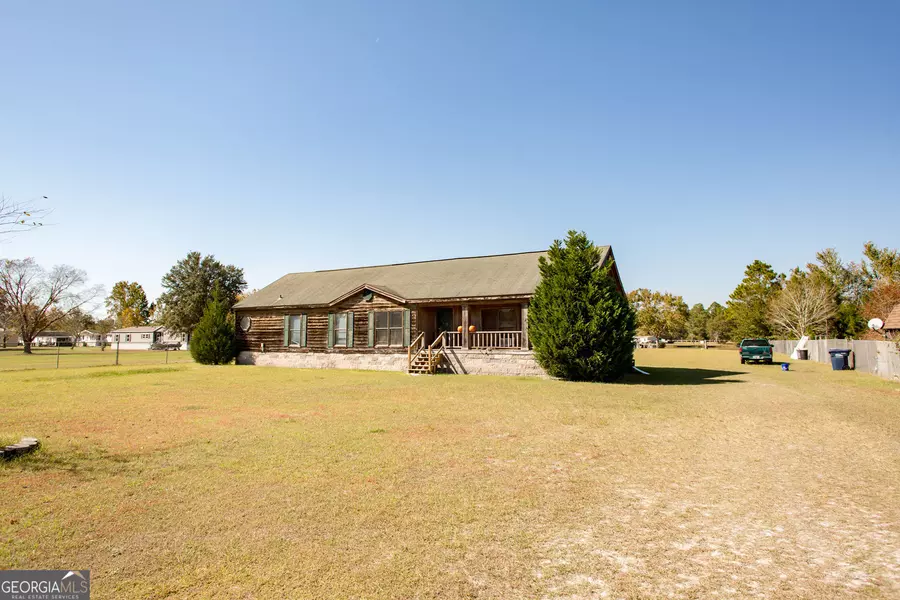 1320 Spring Lake Drive, Folkston, GA 31537