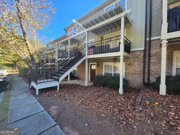 490 Barnett Shoals, Athens, GA 30605