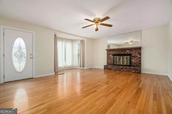 Douglasville, GA 30135,5838 Macedin DR