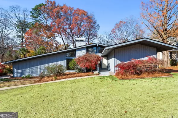 5148 Stratham, Dunwoody, GA 30338