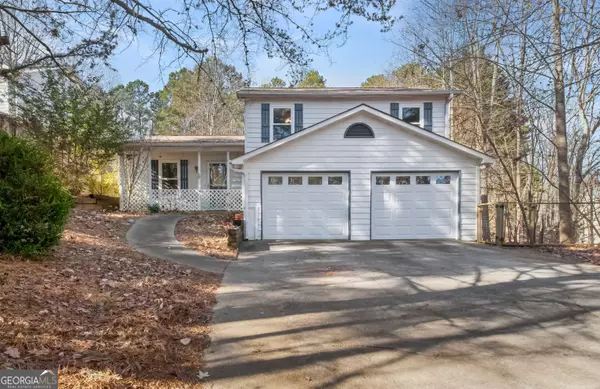 4252 Falcon Crest, Flowery Branch, GA 30542