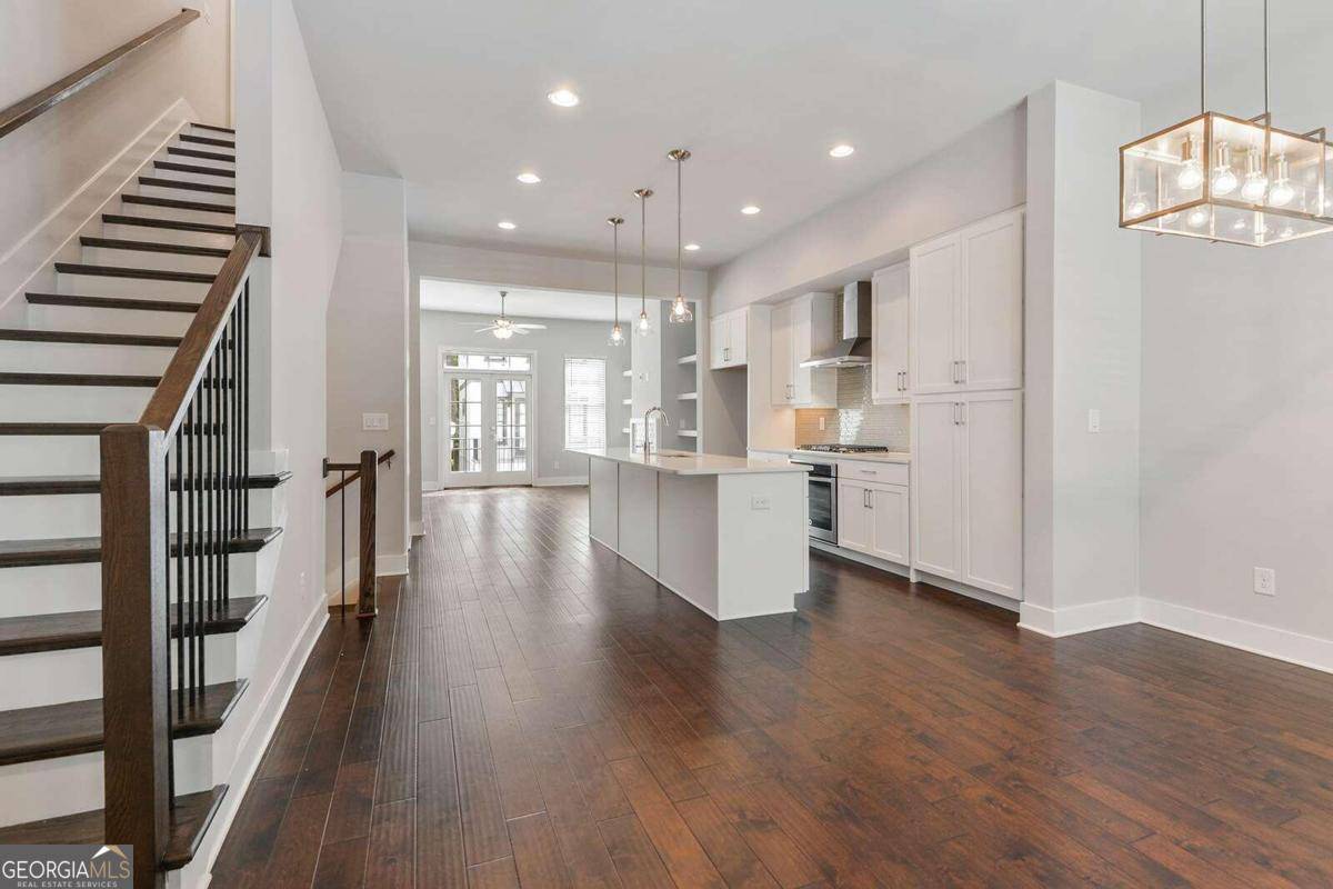Atlanta, GA 30324,726 Taylor CT NE