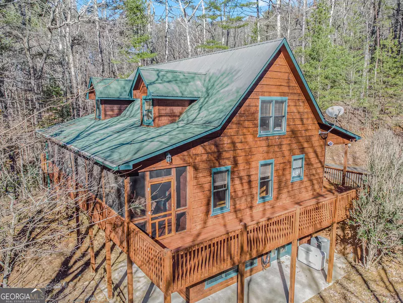 1053 Dover Falls, Ellijay, GA 30540