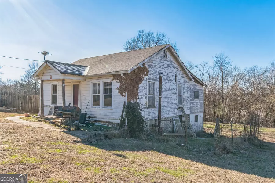 71 Robbie LN, Ringgold, GA 30736