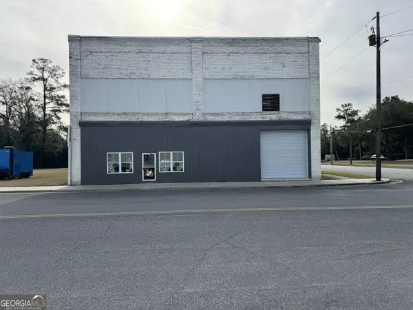 57 Mcqueen ST SW, Ludowici, GA 31316