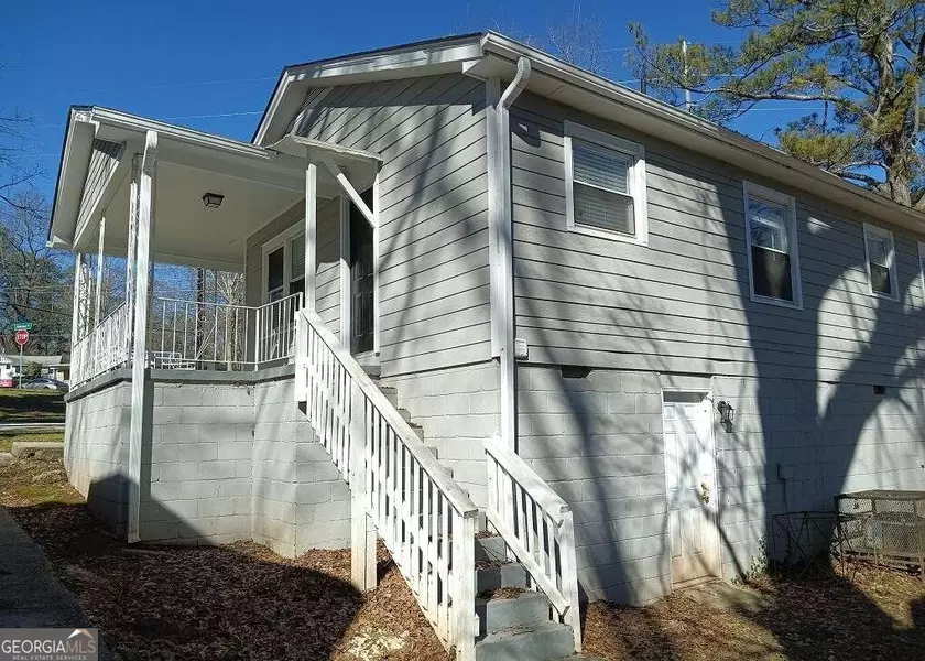 1824 Meadow, Decatur, GA 30032