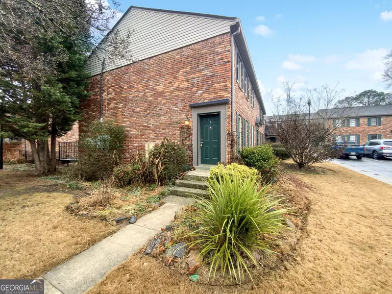 3075 Colonial, Atlanta, GA 30341