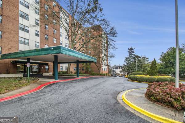 2965 Pharr Court South NW, Unit#401, Atlanta, GA 30305