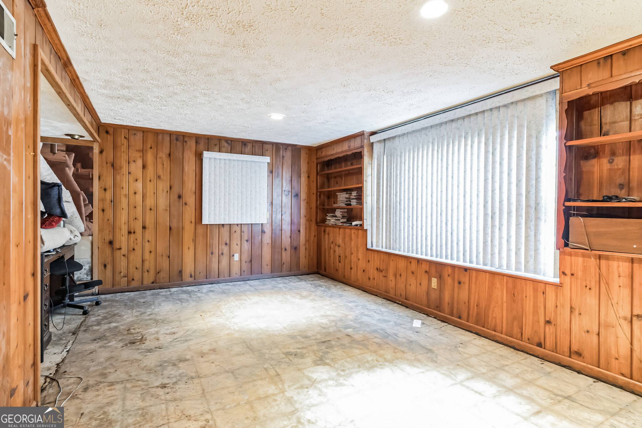 East Point, GA 30344,2938 Heather DR