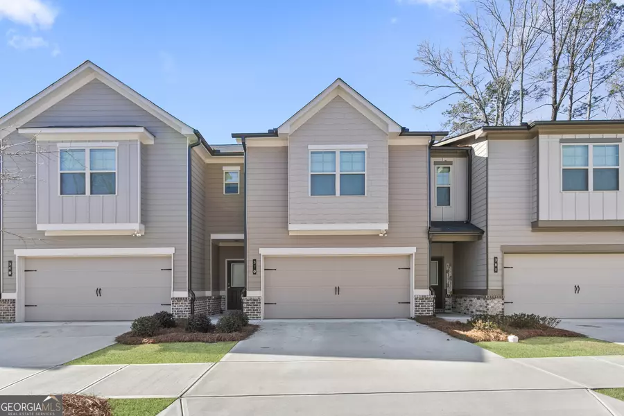 370 Rockfern, Lilburn, GA 30047