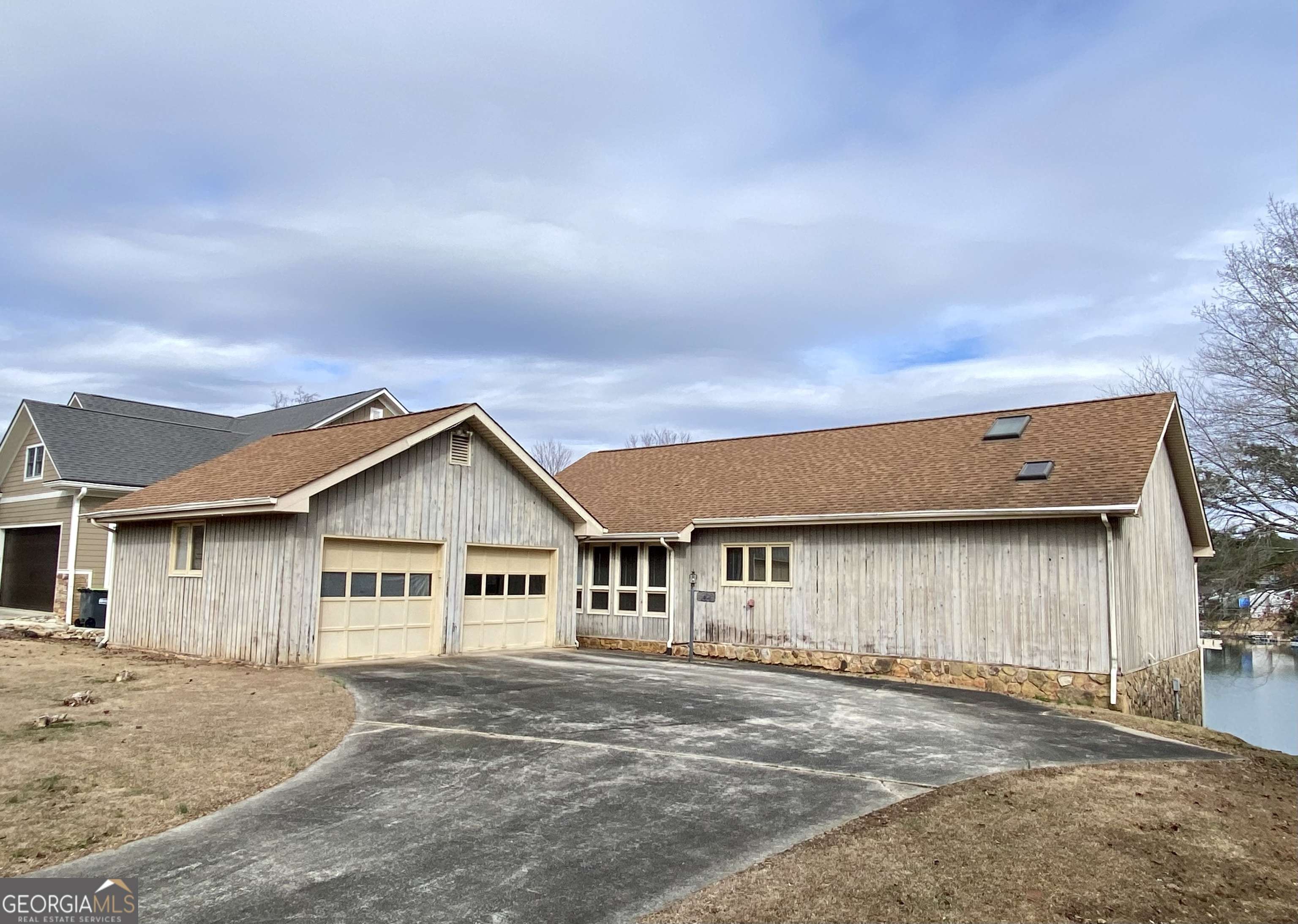 9058 Woodlake LN, Villa Rica, GA 30180