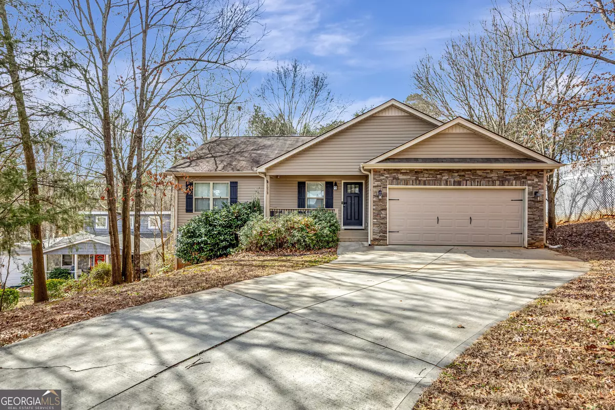 Townville, SC 29689,1028 Smyzer RD