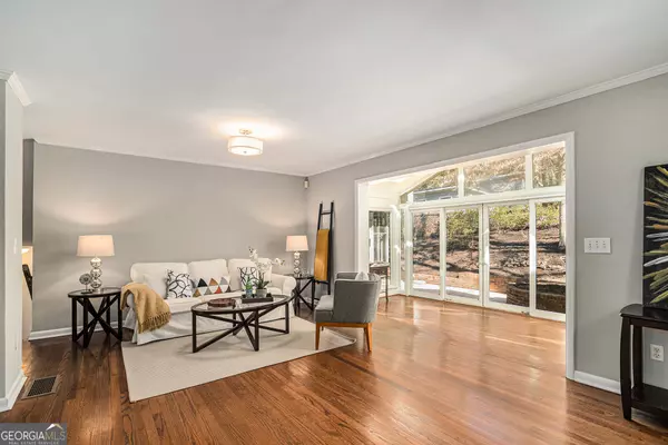 Decatur, GA 30033,1011 Vistavia CIR