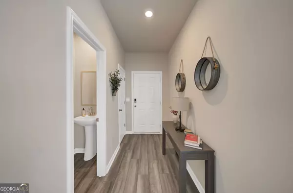 Canton, GA 30114,230 Wells CIR