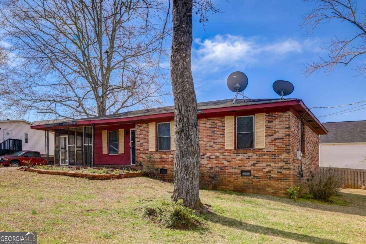 Monticello, GA 31064,749 Oak ST