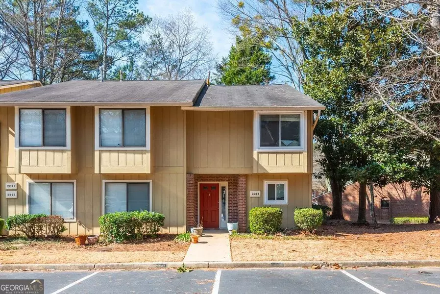 2219 Runnymead, Marietta, GA 30067