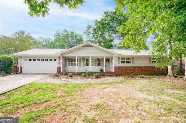 5276 Pounds DR S, Stone Mountain, GA 30087