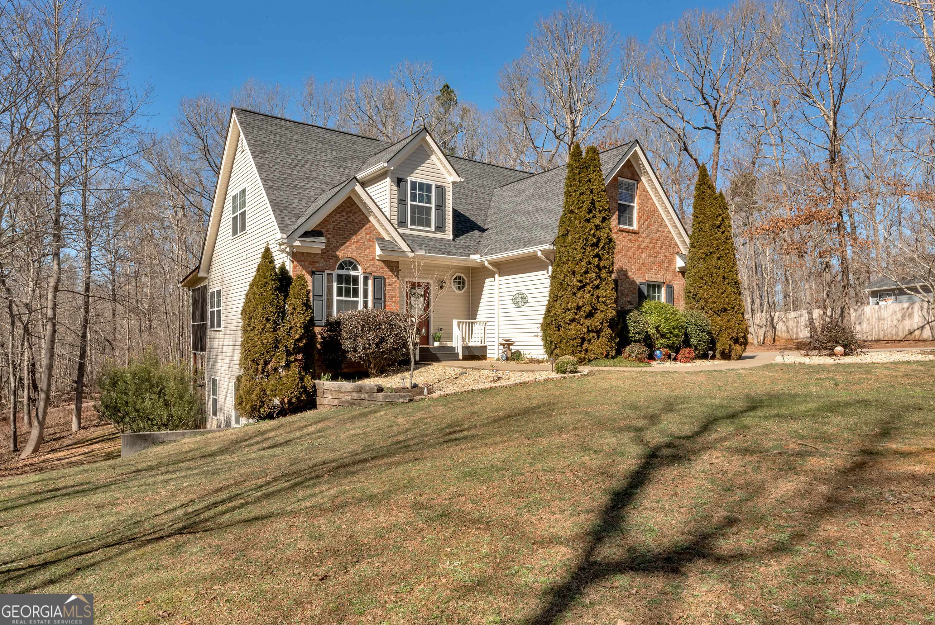 432 Northwoods DR, Mount Airy, GA 30563