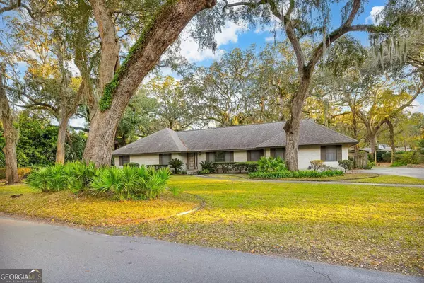 St. Simons, GA 31522,217 Five Pounds RD