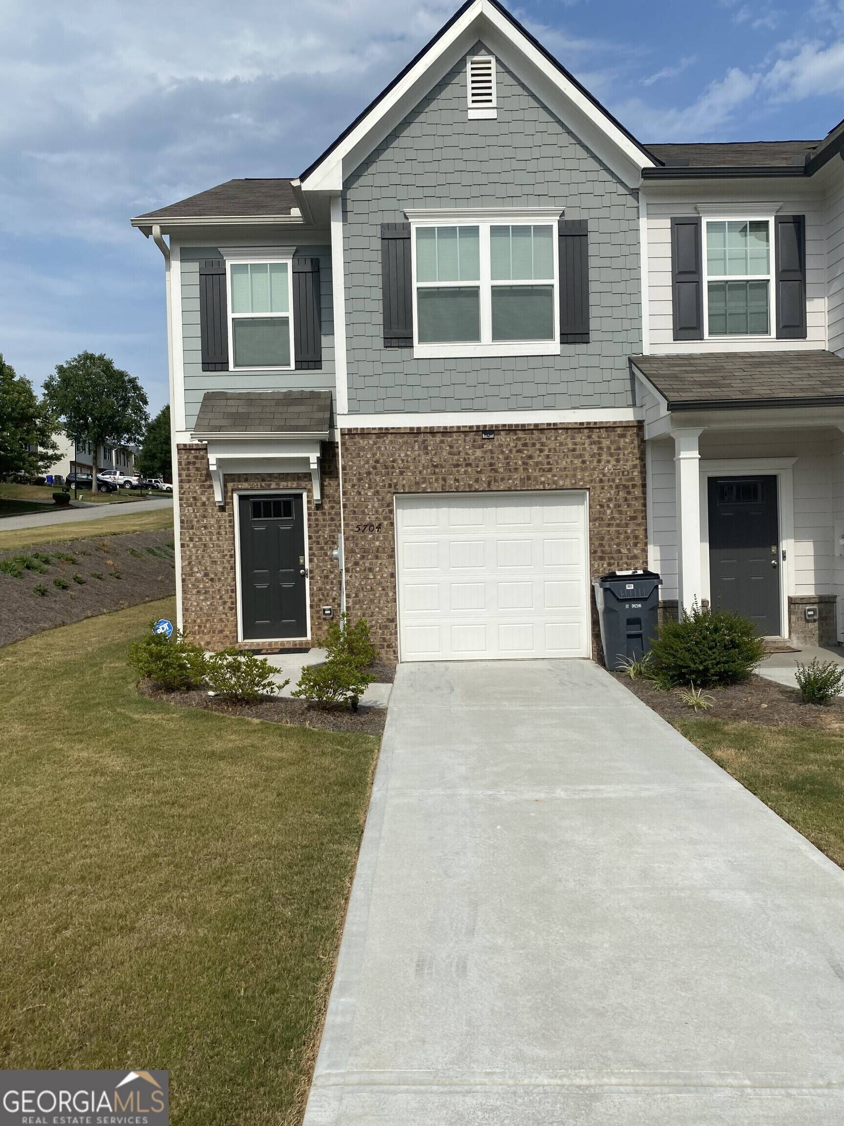 5704 Union Pointe DR, Union City, GA 30291
