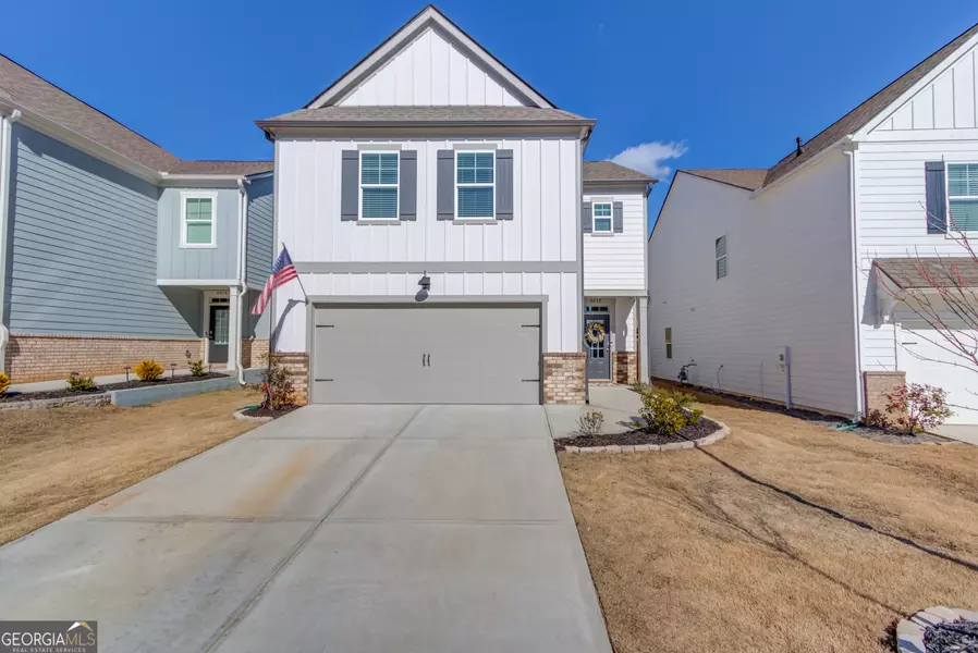 6039 Hoot Owl LN, Flowery Branch, GA 30542