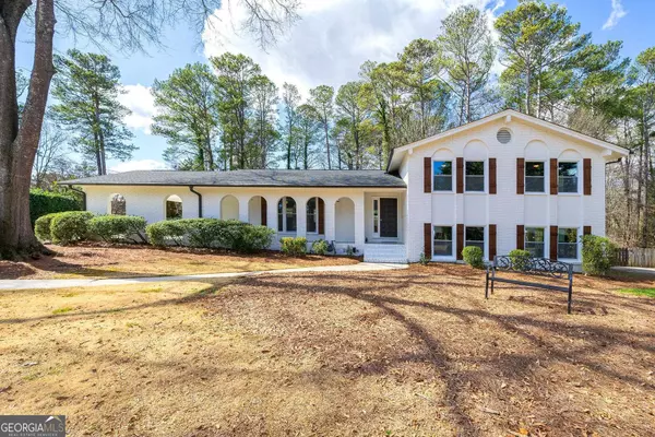 355 Jade Cove, Roswell, GA 30075