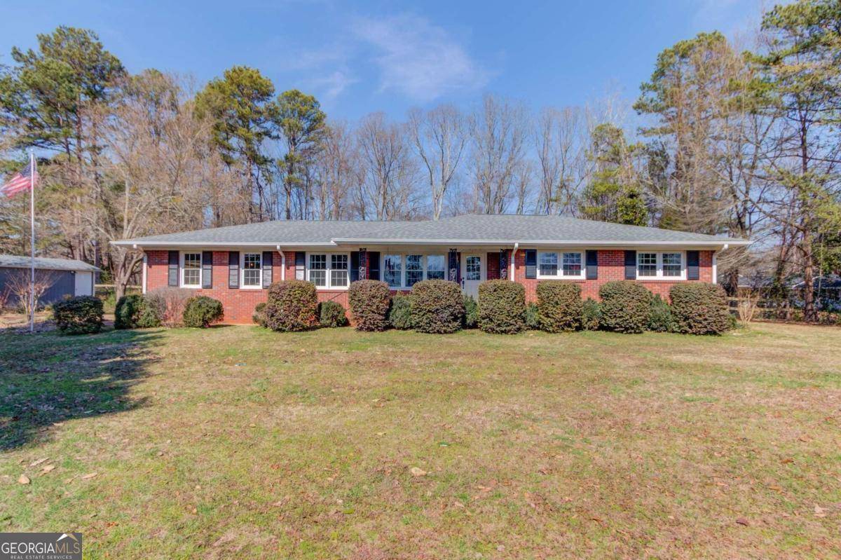 5906 Homer HWY, Lula, GA 30554