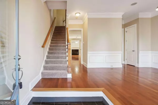 Sandy Springs, GA 30328,981 Pearl PT