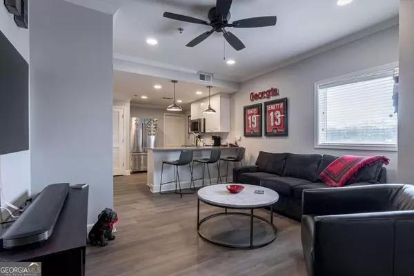 Athens, GA 30601,250 Broad ST #301