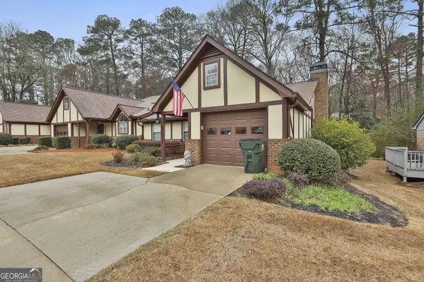 Peachtree City, GA 30269,16 Dover