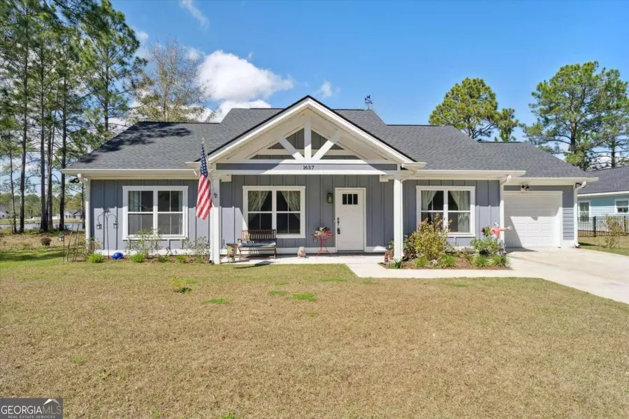 1637 Ashantilly DR, Darien, GA 31305