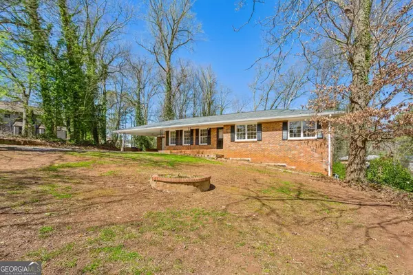 Marietta, GA 30060,1004 Pair RD SW