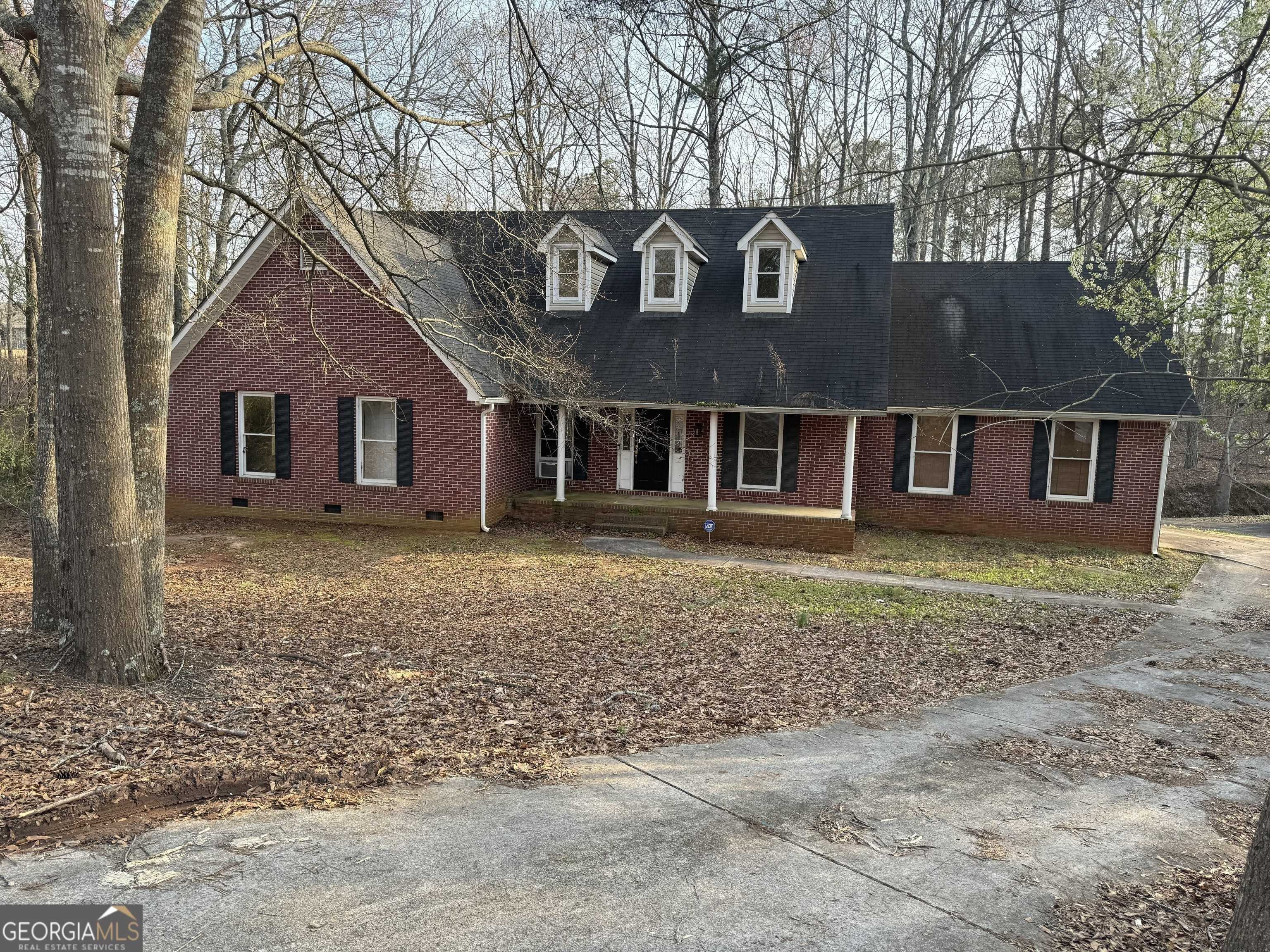308 Wynterhall DR, Griffin, GA 30224