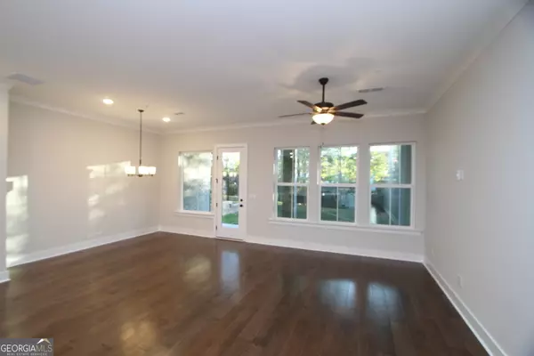Alpharetta, GA 30076,350 Walker Avenue DR #120
