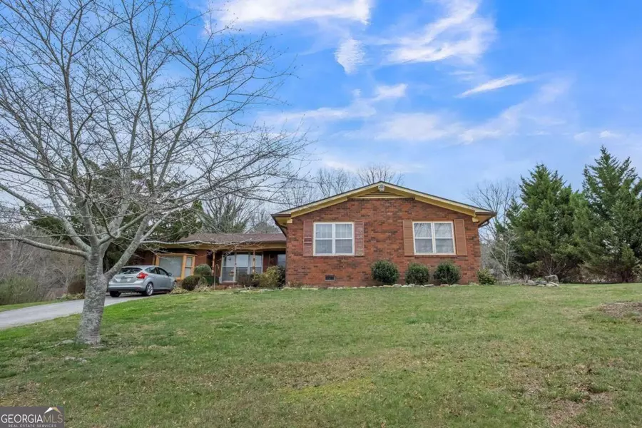 127 Rains CIR, Summerville, GA 30747