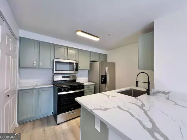 Brookhaven, GA 30319,1466 Keys Crossing DR NE