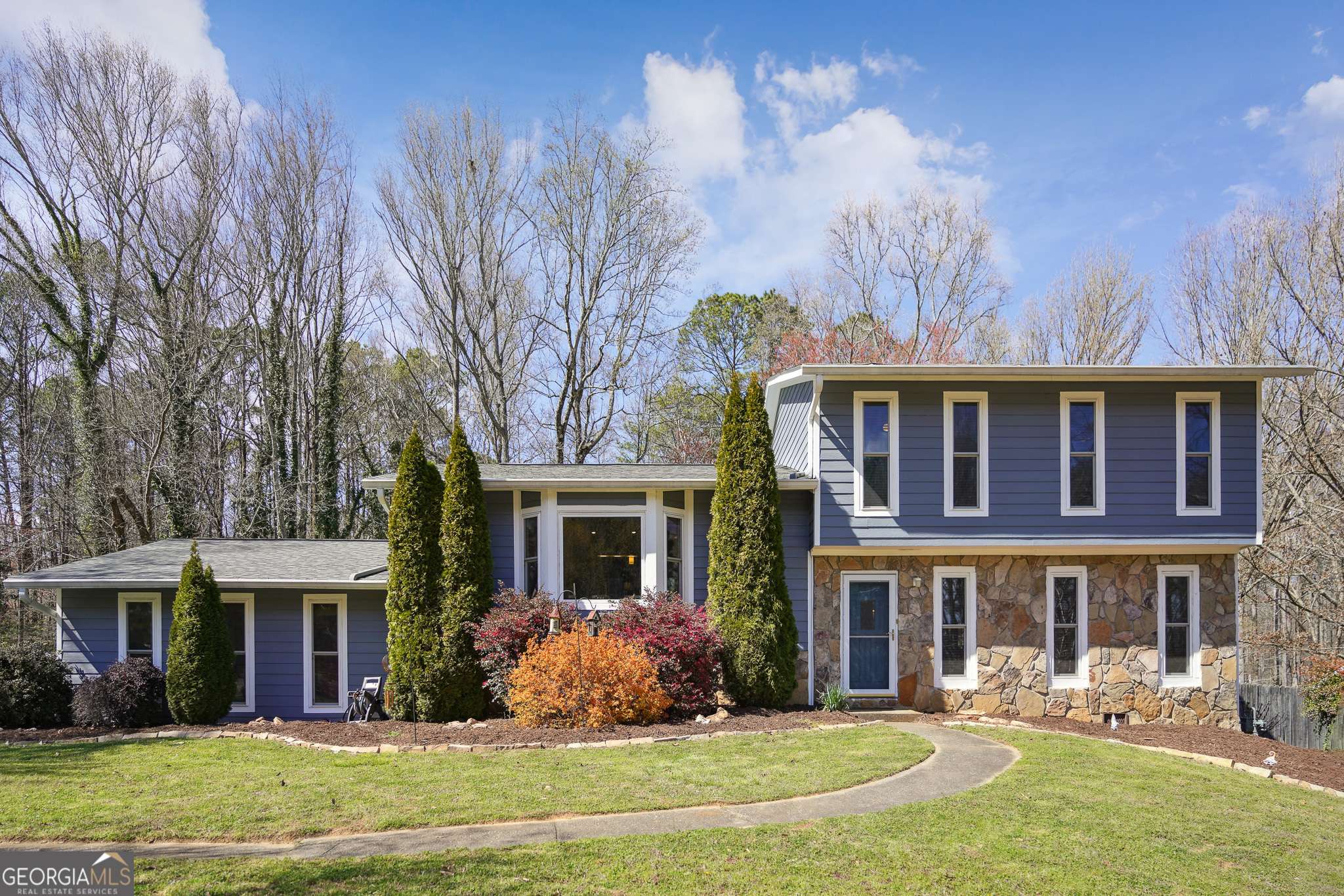 210 E Creek CIR, Roswell, GA 30076