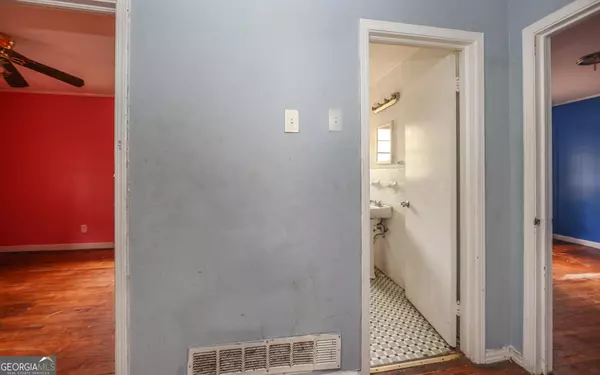 Atlanta, GA 30354,2745 Fairlane DR SE