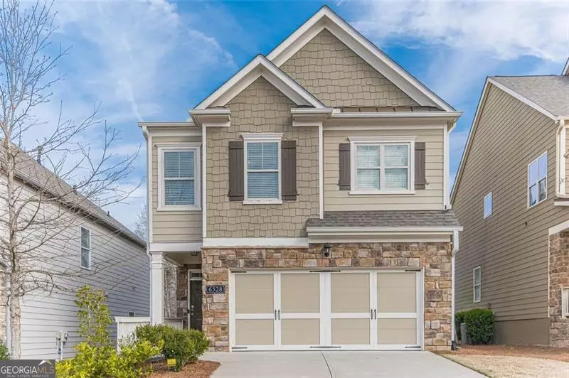 6528 Crosscreek, Flowery Branch, GA 30542