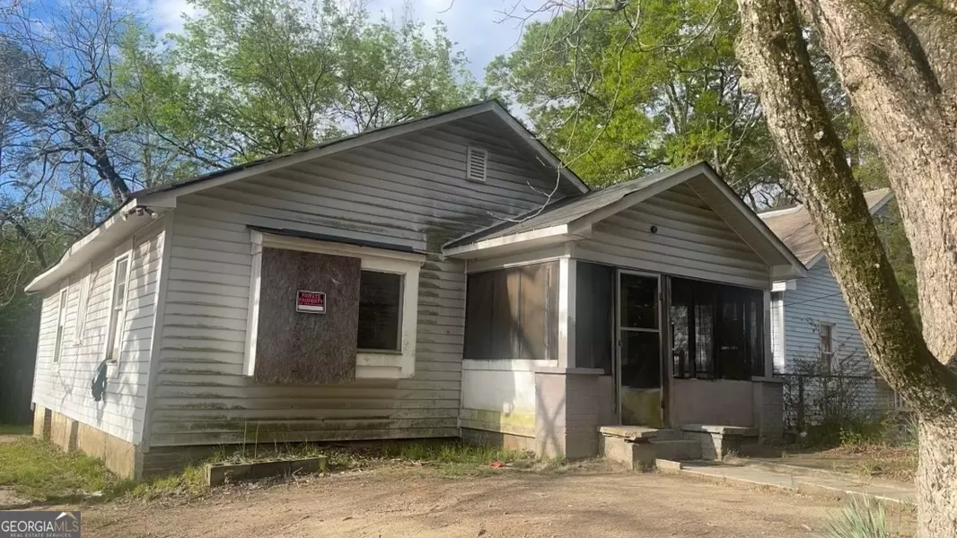 1208 Buena Vista, Macon, GA 31206