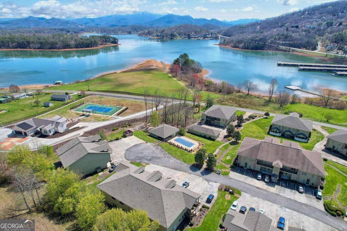 Young Harris, GA 30582,1727 Watercrest WAY #B