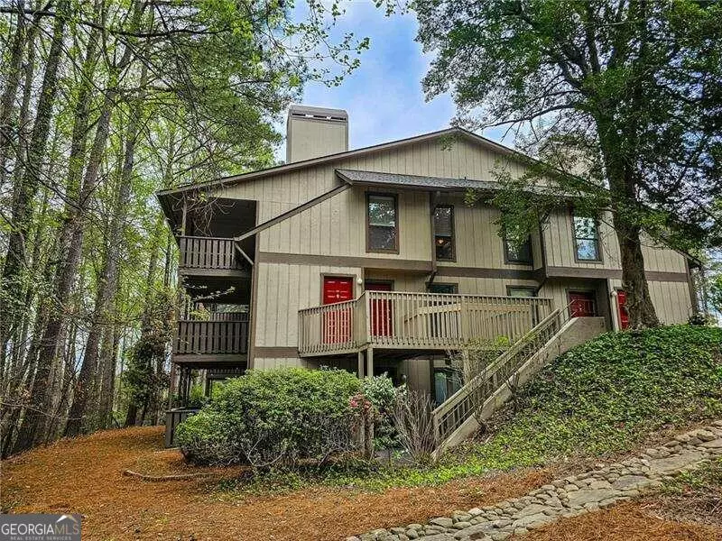 Sandy Springs, GA 30350,304 Woodcliff